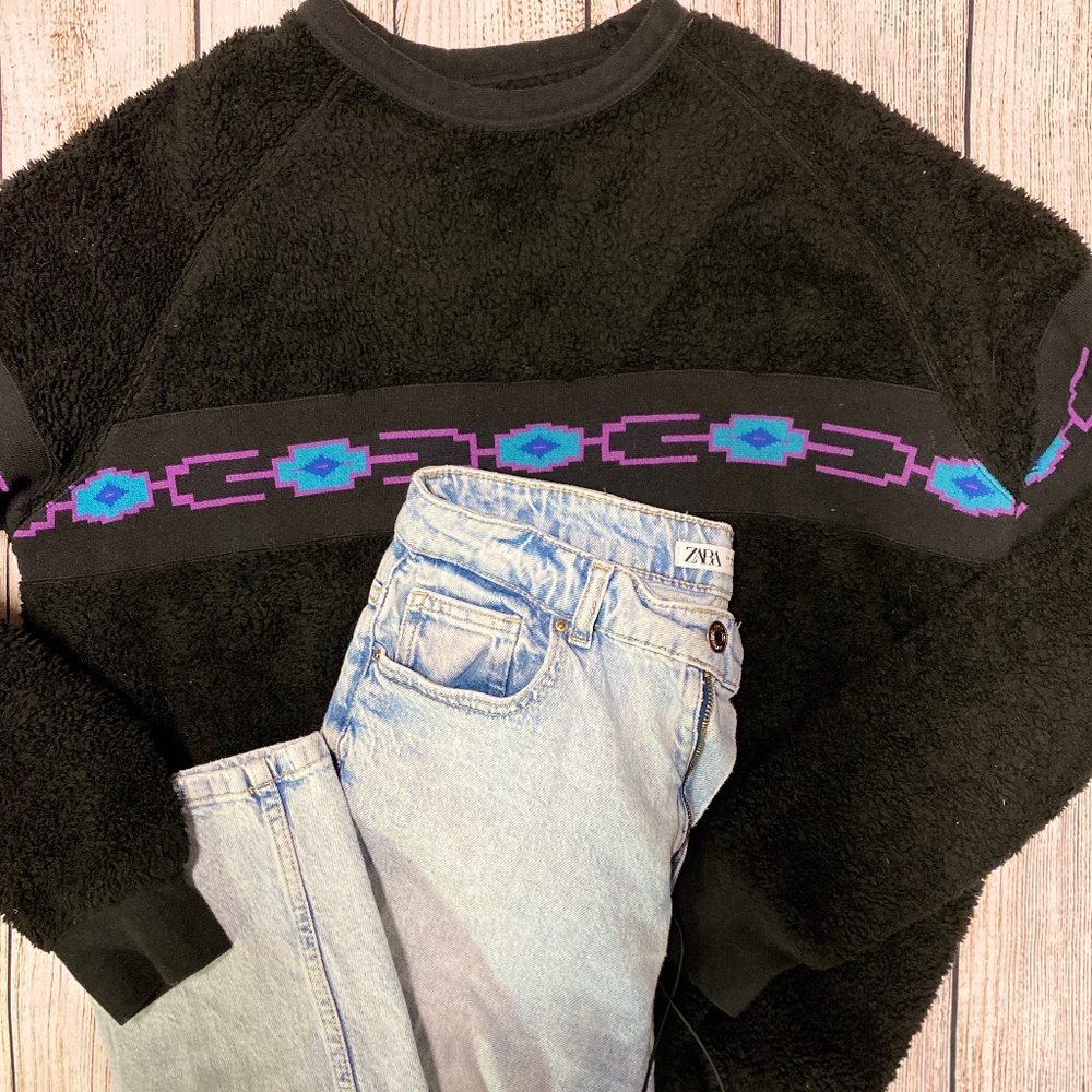 90's Vibes - Urban Outfitters Fleece – Geometric Stripe – Women's Size M